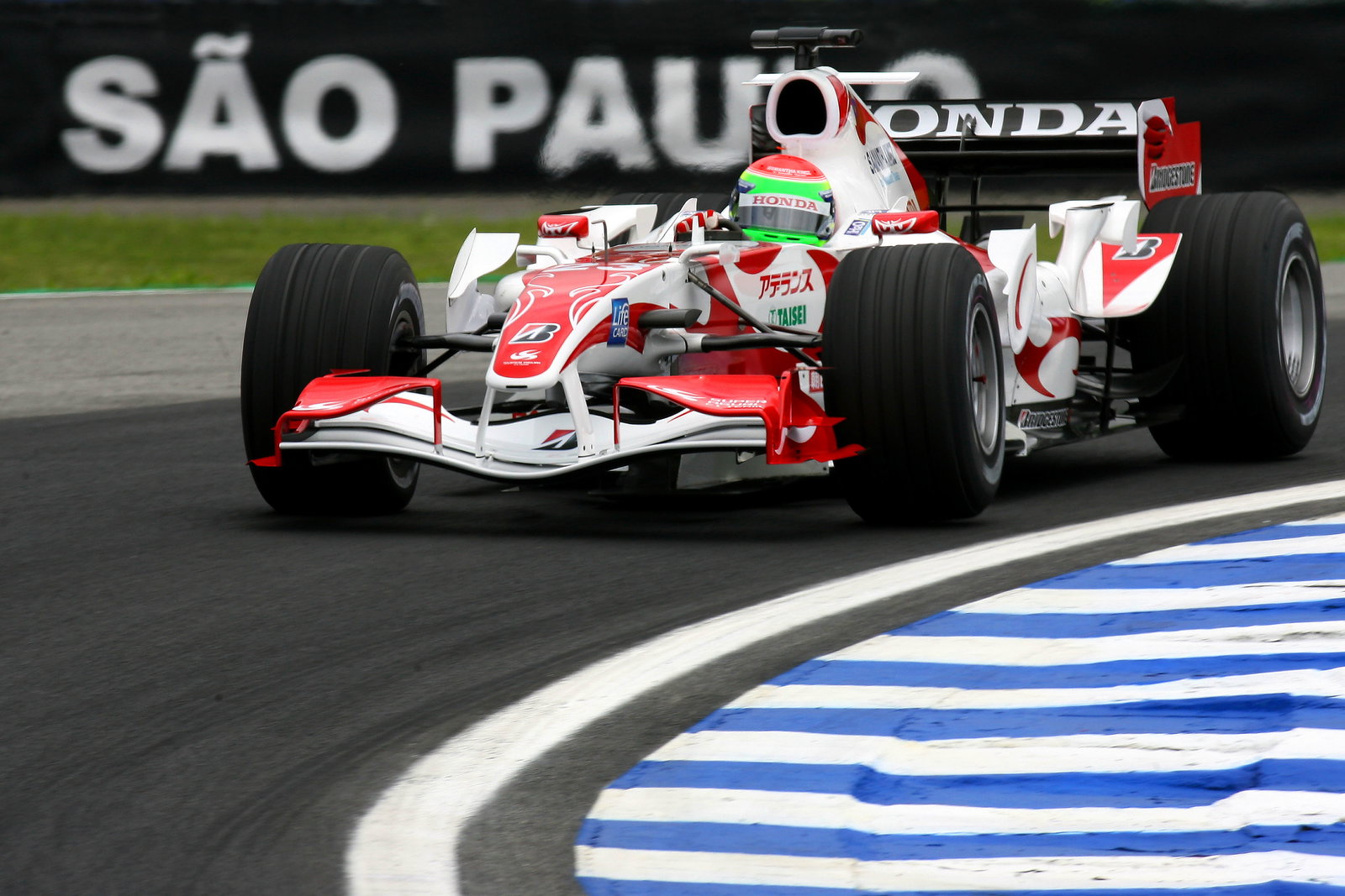 20.10.2006 Sao Paulo, Brazil,
Sakon Yamamoto (JPN), Super Aguri F1 Team, SA06 - Formula 1 World Ch