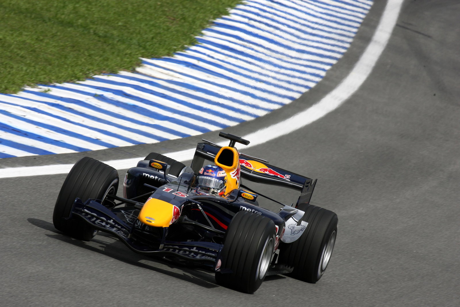 20.10.2006 Sao Paulo, Brazil, Robert Doornbos (NED), Red Bull Racing, RB2, - Formula 1 World Champio
