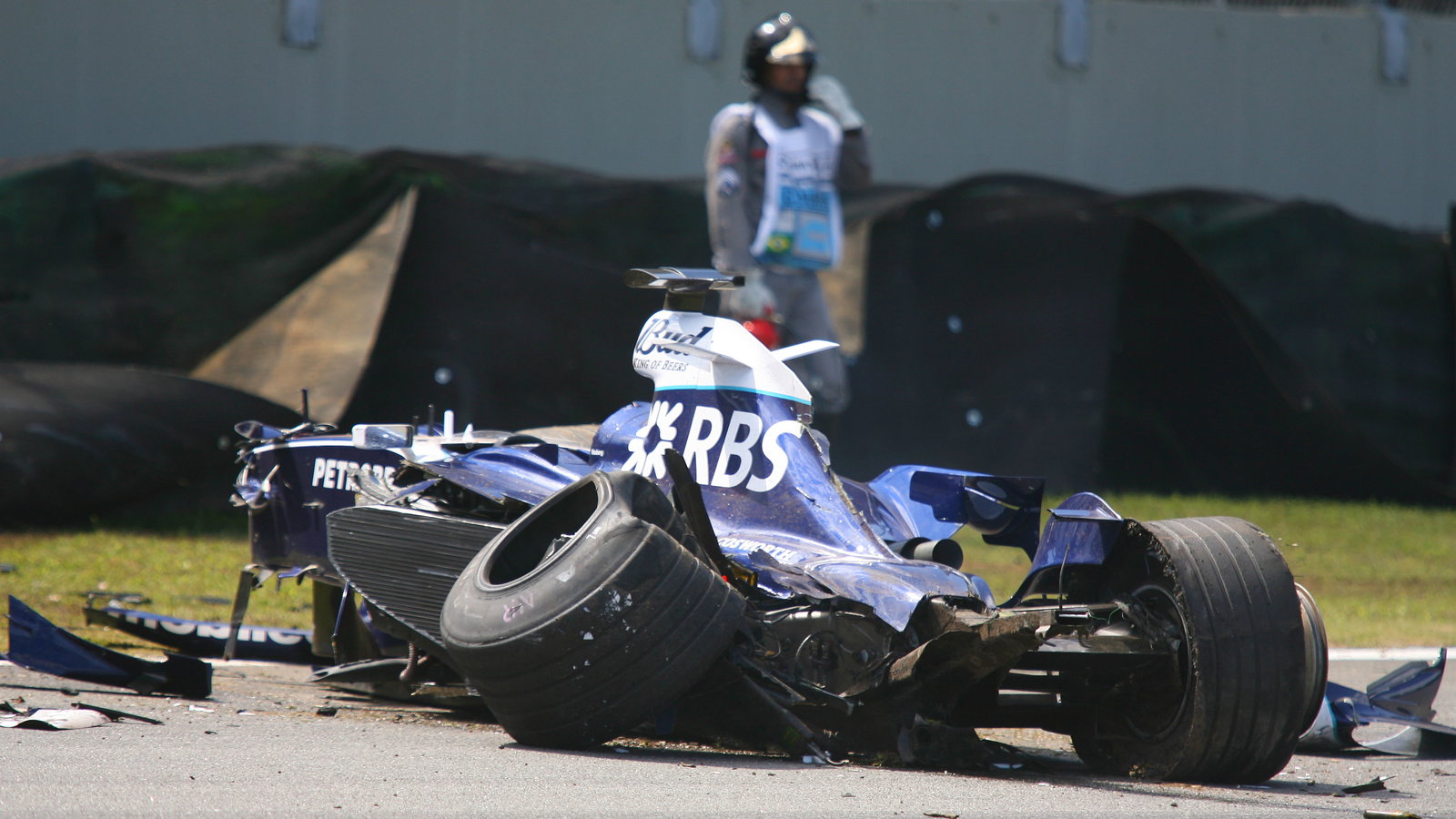 22.10.2006 Sao Paulo, Brazil, Nico Rosberg (GER), WilliamsF1 Team, FW28 Cosworth, crashed out - Form