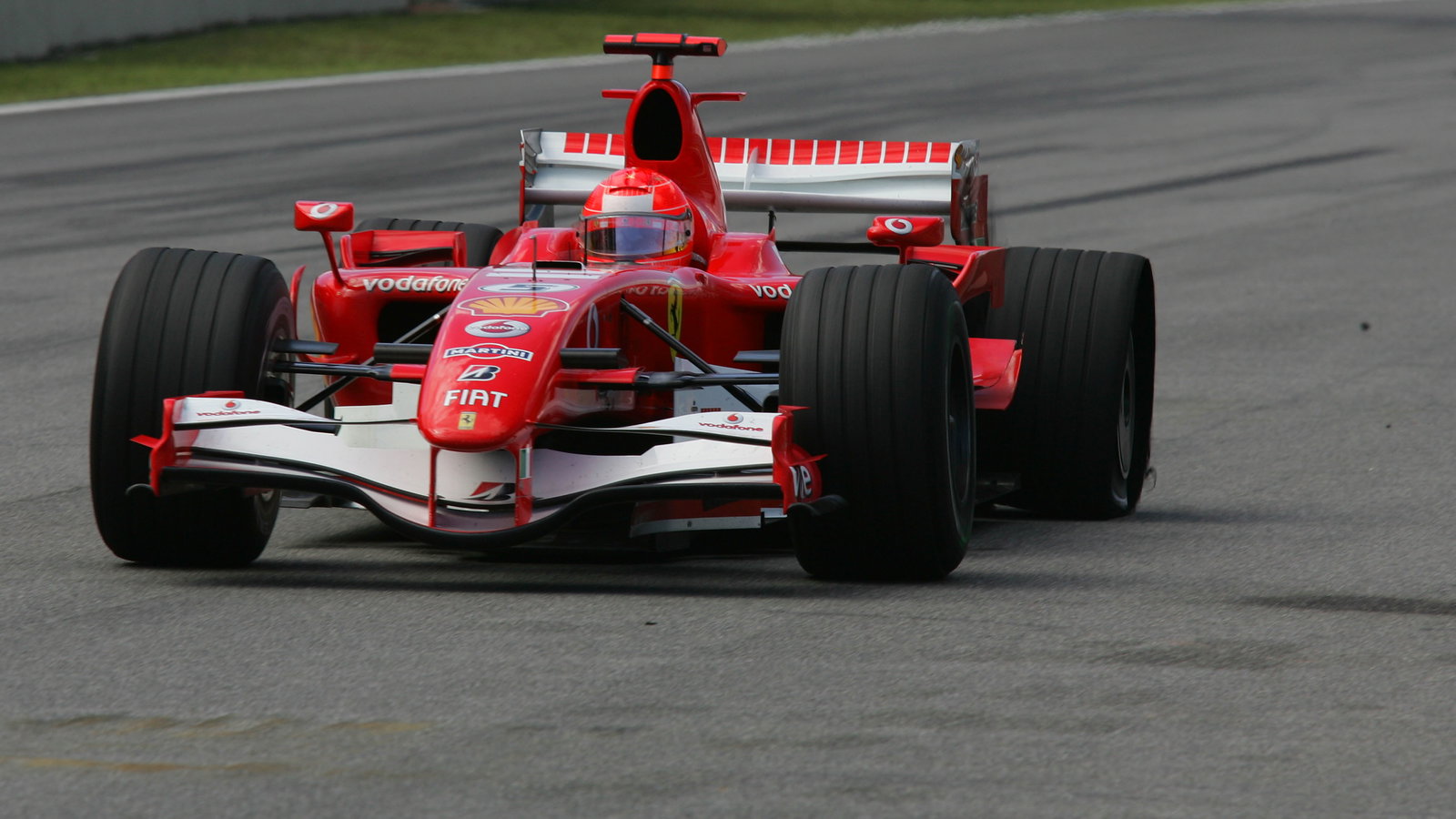22.10.2006 Sao Paulo, Brazil, Michael Schumacher (GER), Scuderia Ferrari, 248 F1, puncture - Formula