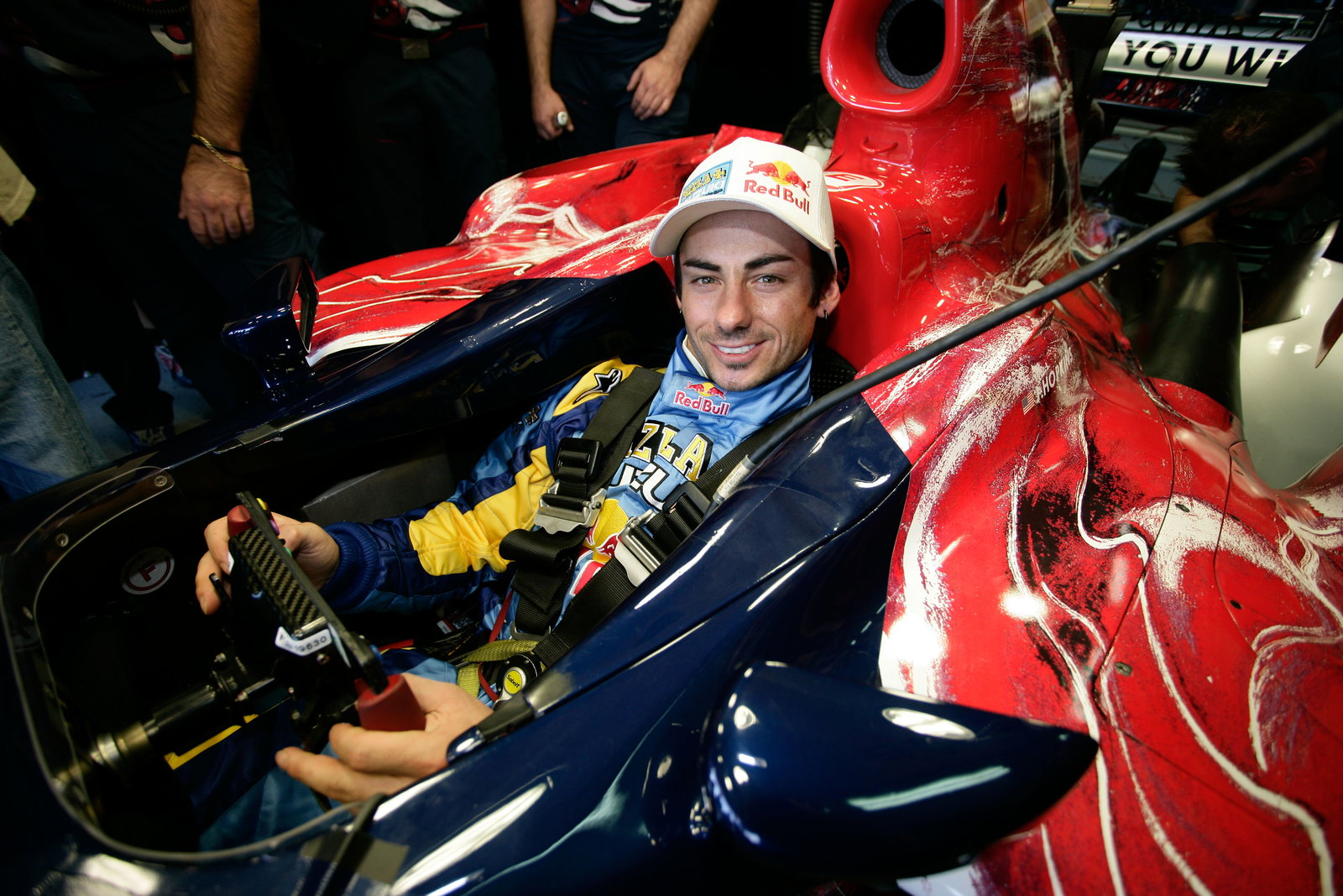 Hopkins in Toro Rosso F1 car, Valencia seat swap, 31st Oct 2006