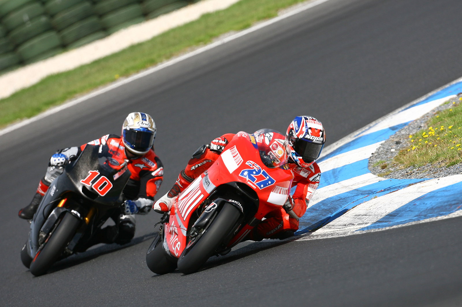 Roberts, Stoner, Phillip Island MotoGP test,2007