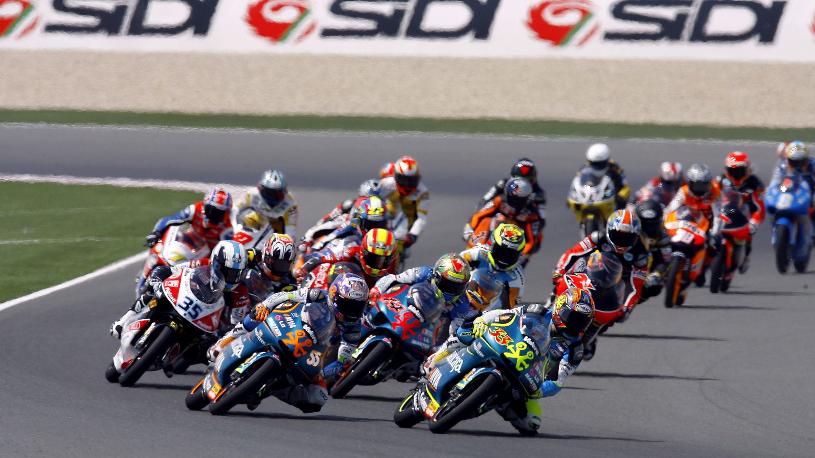 Sergio Gadea (ESP), Bancaja Aspar, Aprilia, 33, 2007 125 Grand Prix World Championship,
Hector Fau