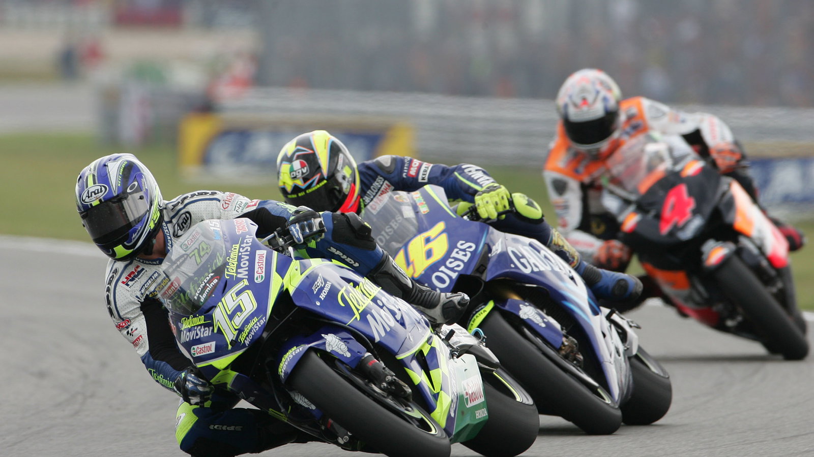 Gibernau leads Rossi and Barros, Dutch MotoGP Race 2004
