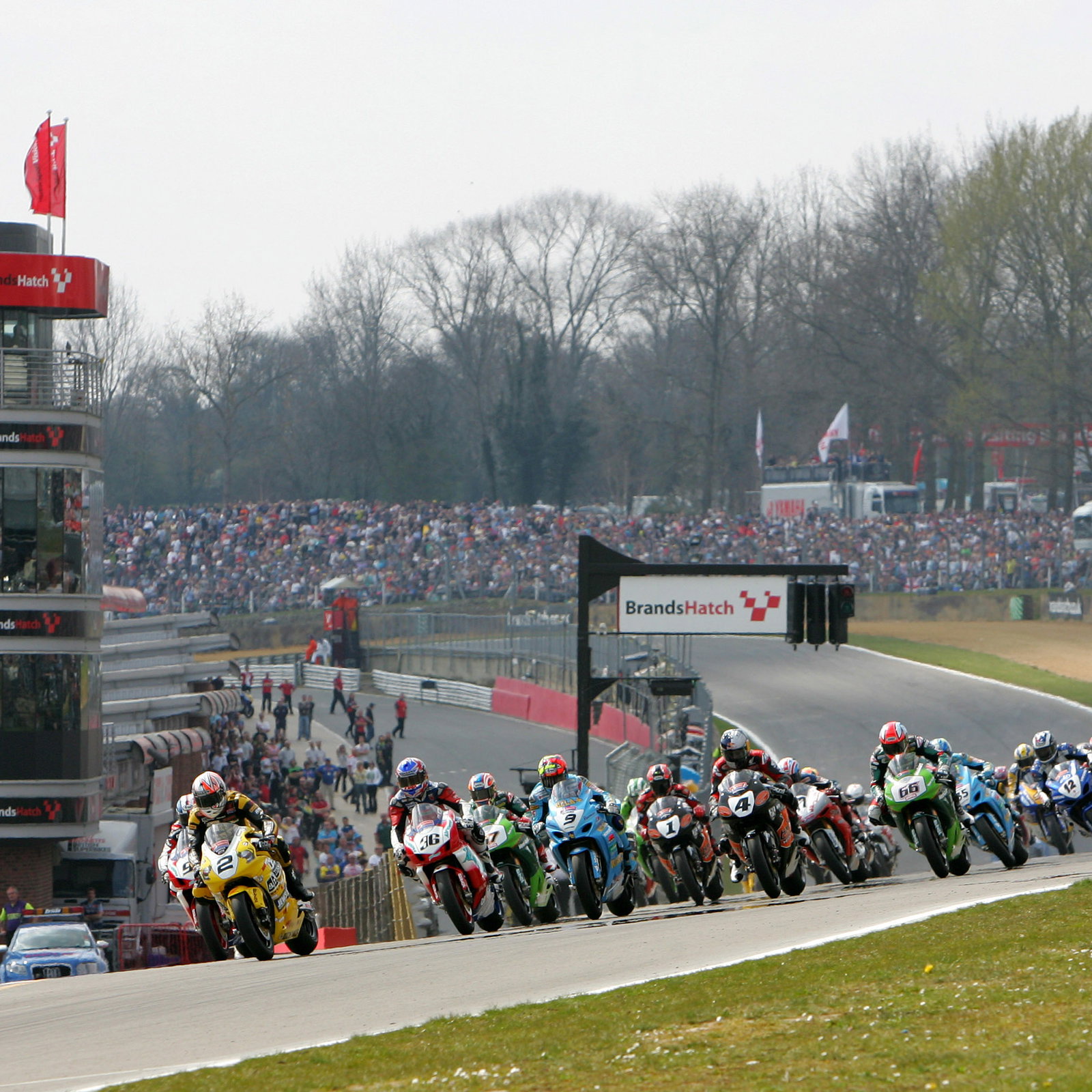 2007 British Superbike Championship, Round One, Bands Hatch, UK, 9th April 2007; Race 1 Start Shot