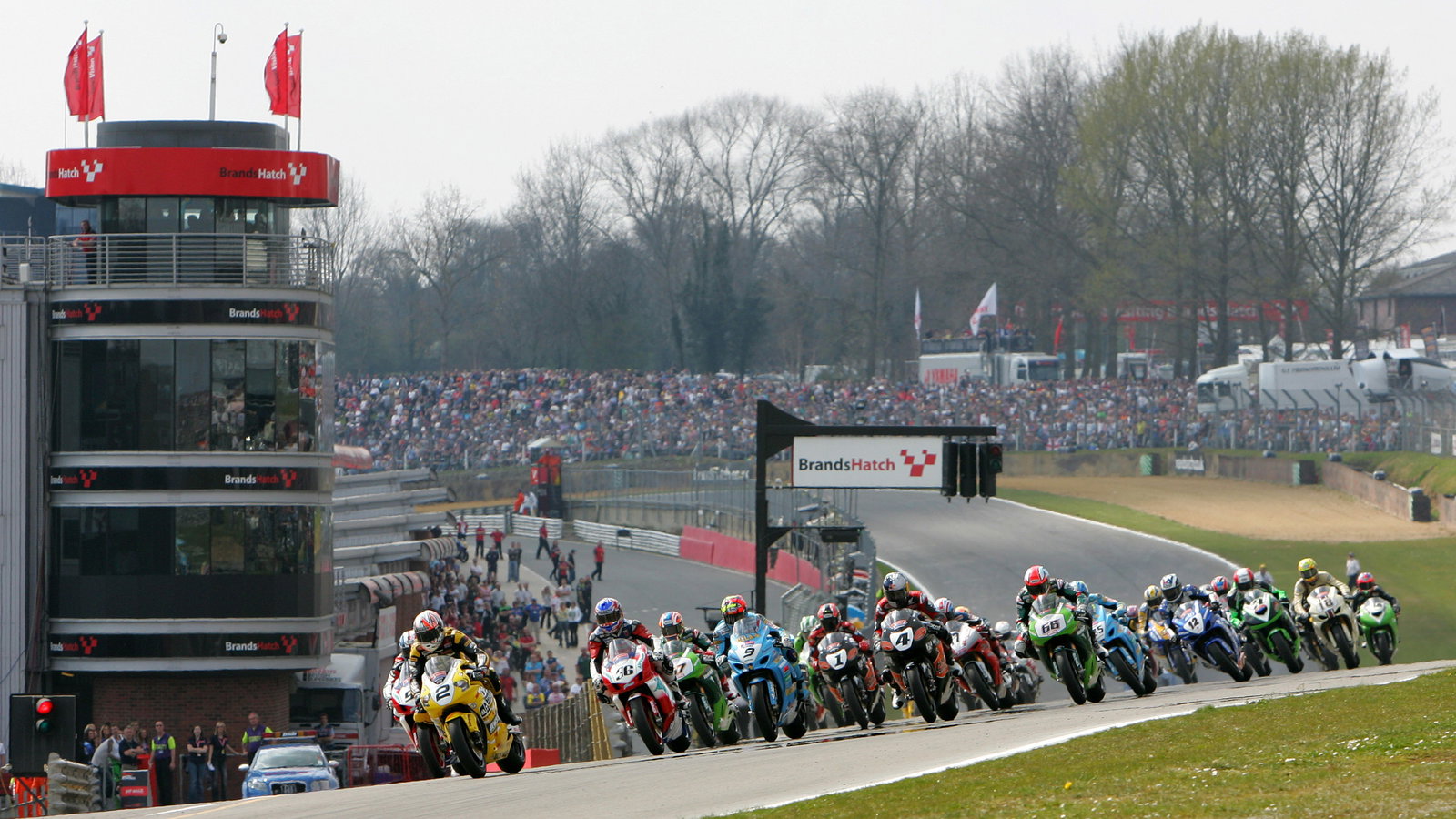 2007 British Superbike Championship, Round One, Bands Hatch, UK, 9th April 2007; Race 1 Start Shot