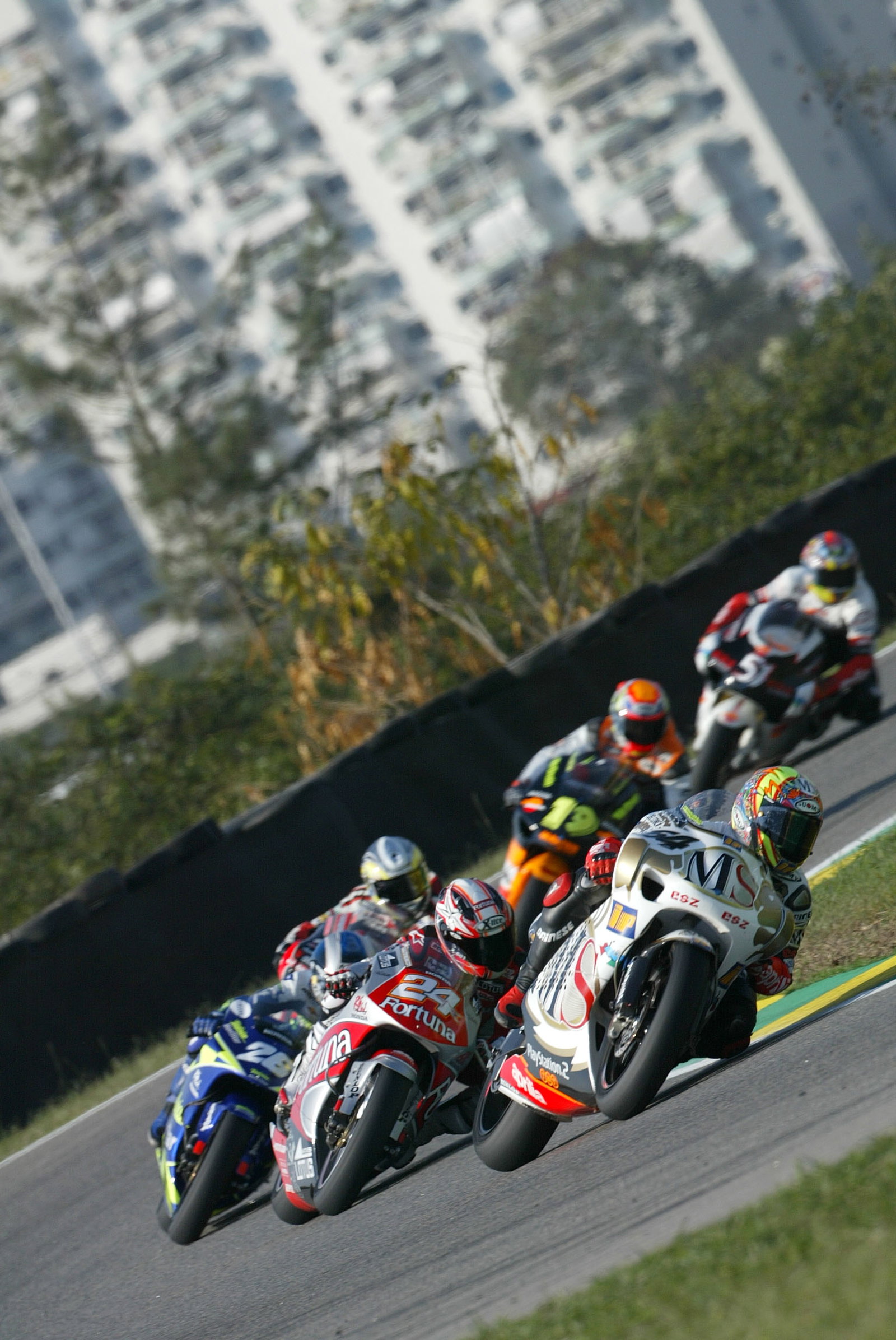 Poggiali leads 250 race, Rio 2004