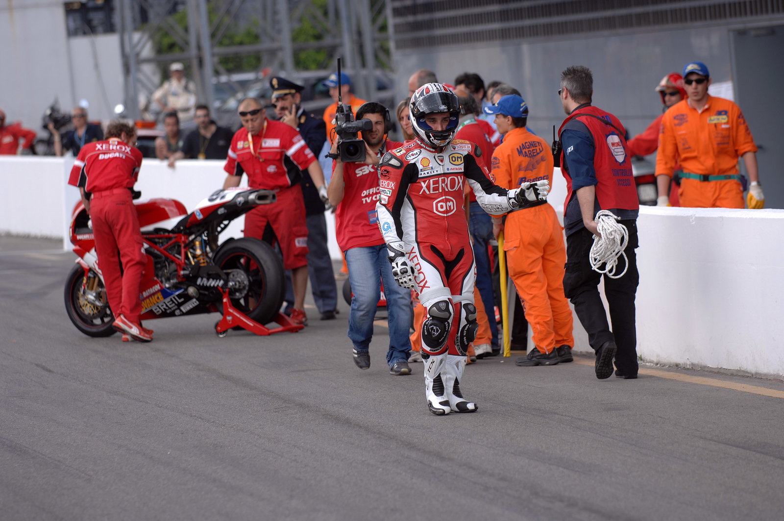 Lorenzo Lanzi (ITA), Ducati Xerox Team, Ducati 999F07, 57
2007 Superbike World Championship, Round 