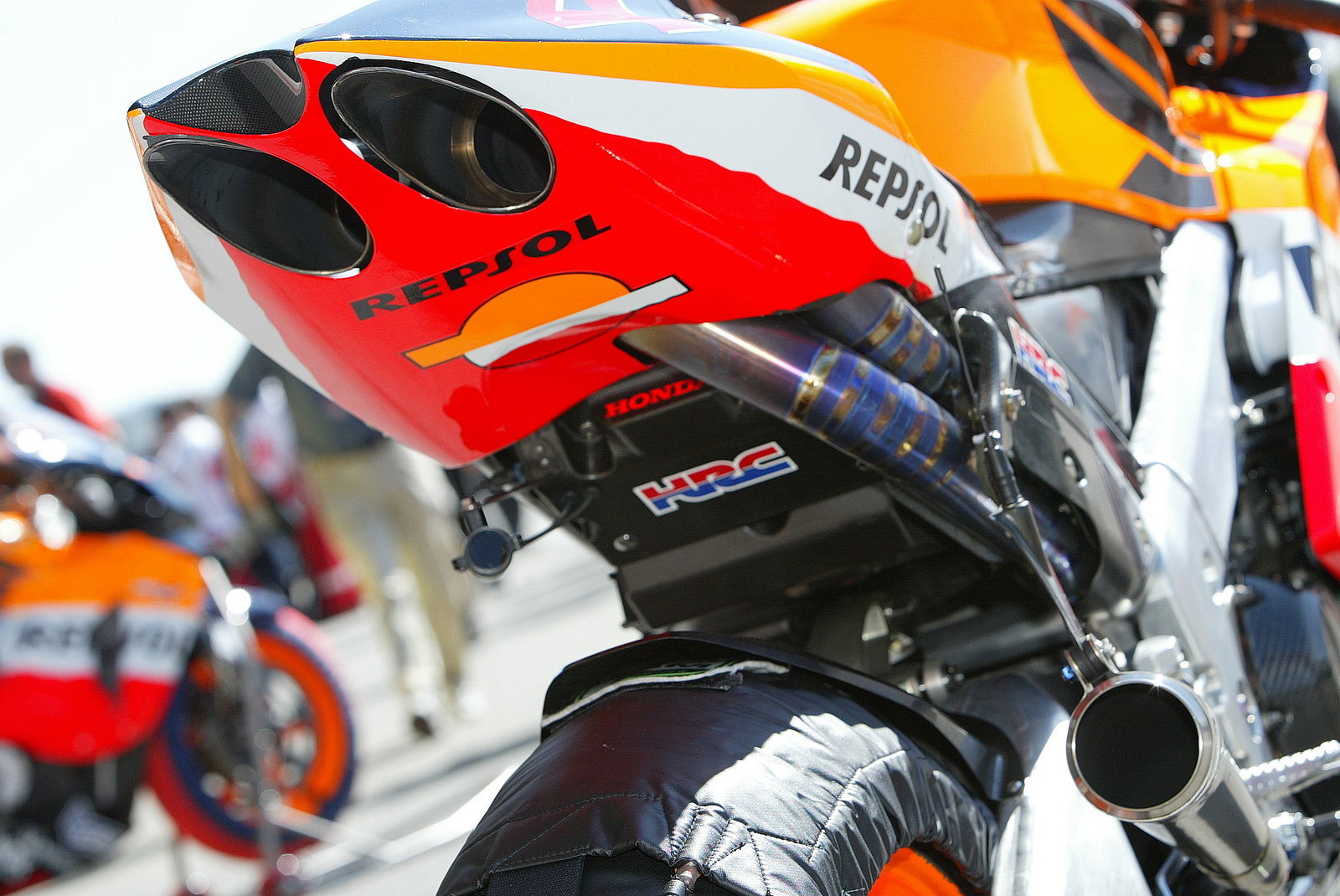 New Honda exhaust, German MotoGP, 2004