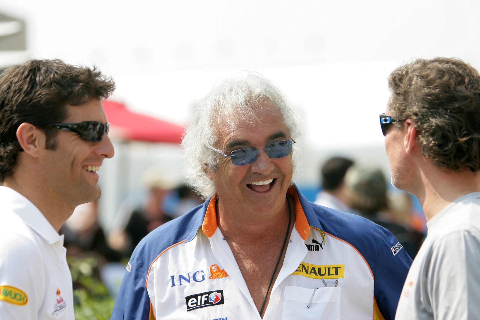 Mark Webber (AUS) Red Bull RB3, Flavio Briatore (ITA) Renault Team Principal, David Coulthard (GBR) 