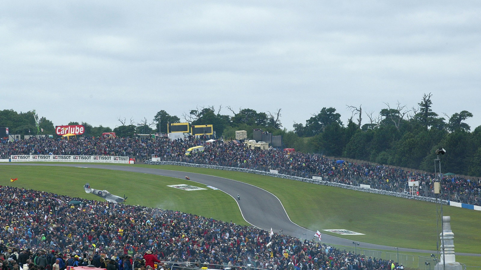 Crowd, British 250GP Race 2004