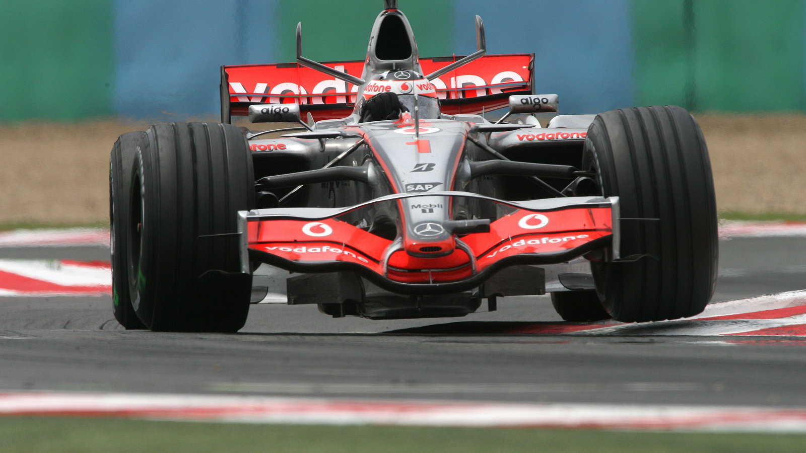 Fernando Alonso (ESP) McLaren MP4/22, France F1, Magny Cours, 29th June-1st July, 2007