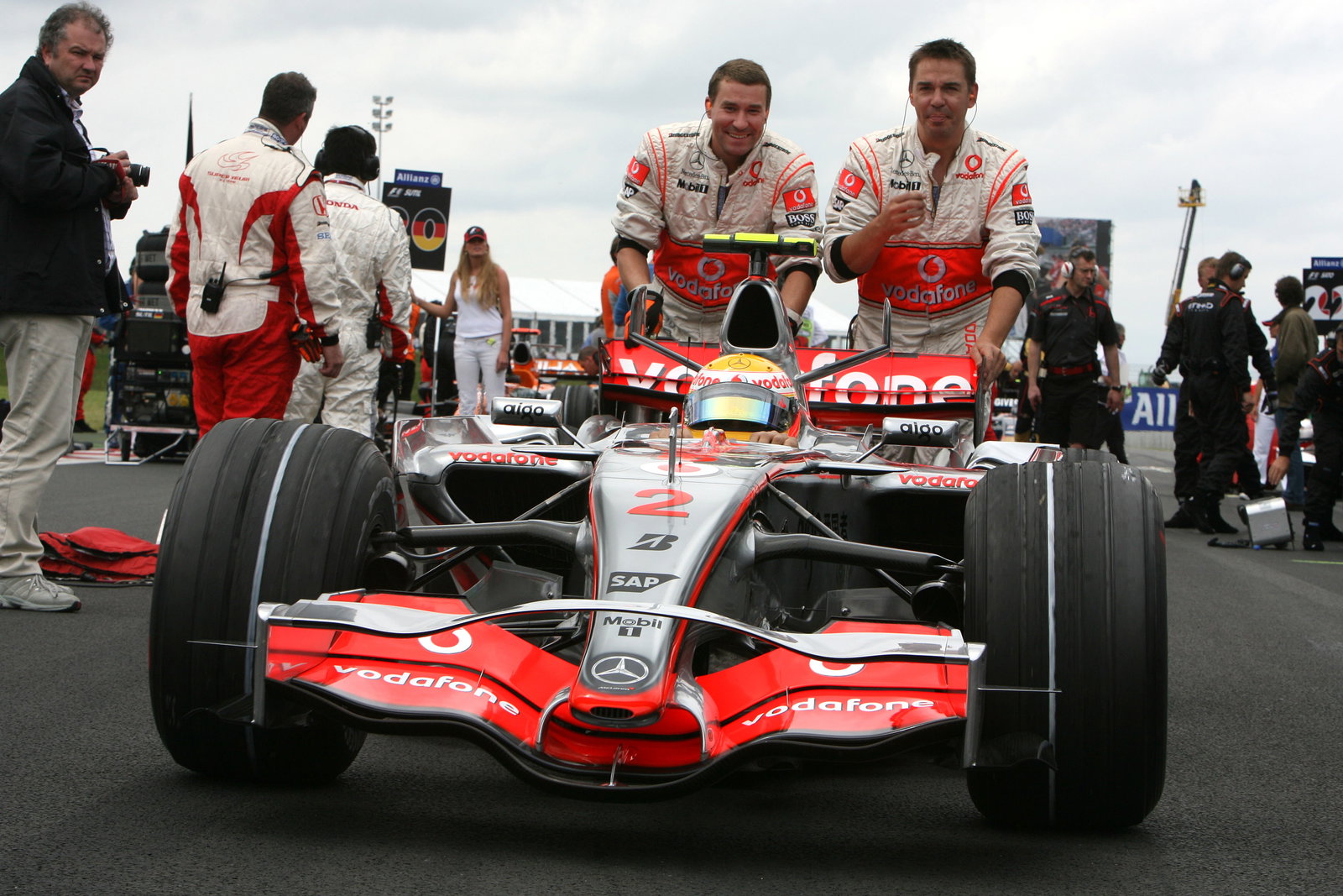 Lewis Hamilton (GBR) McLaren MP4/22, France F1, Magny Cours, 29th June-1st July, 2007