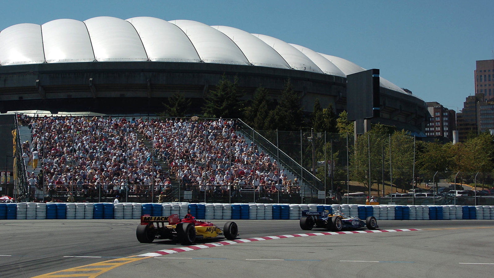 Rodolfo Lavin leads Alex Sperafico passed Vancouver`s trademark dome