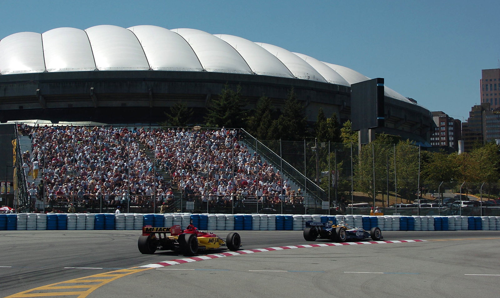 Rodolfo Lavin leads Alex Sperafico passed Vancouver`s trademark dome