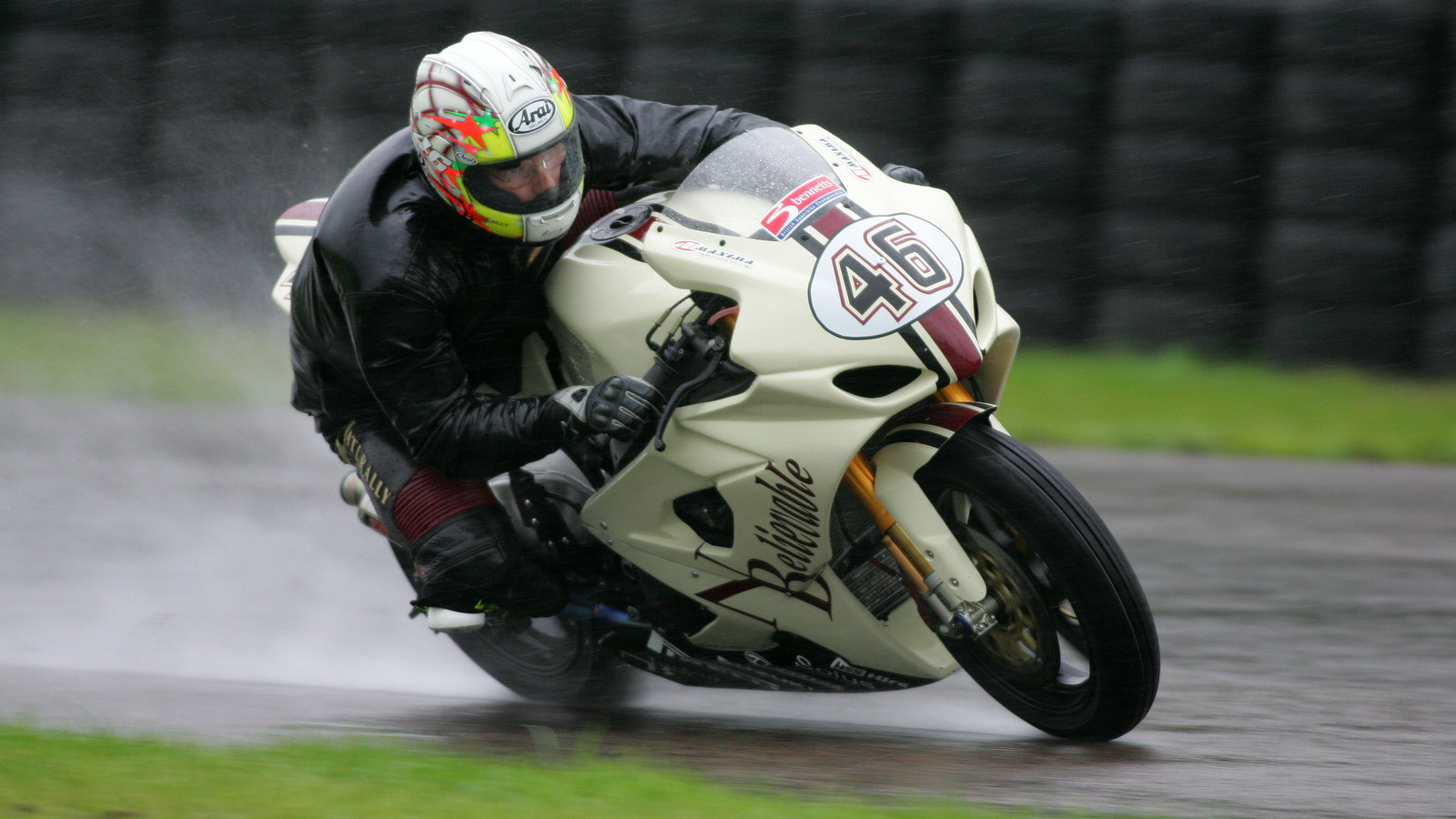 Ollie Bridewell (GBR), Team Naturally Best, Suzuki, GSX-R1000K6, 46, Superbike