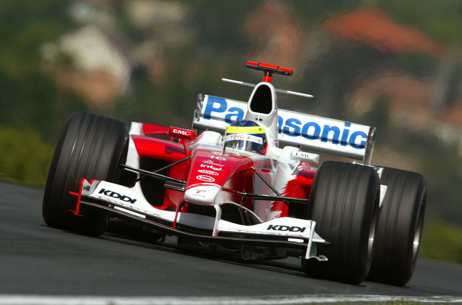 Ricardo Zonta - Toyota TF104B