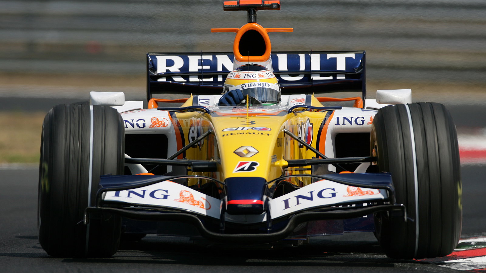Giancarlo Fisichella (ITA) Renault RS27, Hungarian F1, Hungaroring, 3rd-5th, August, 2007