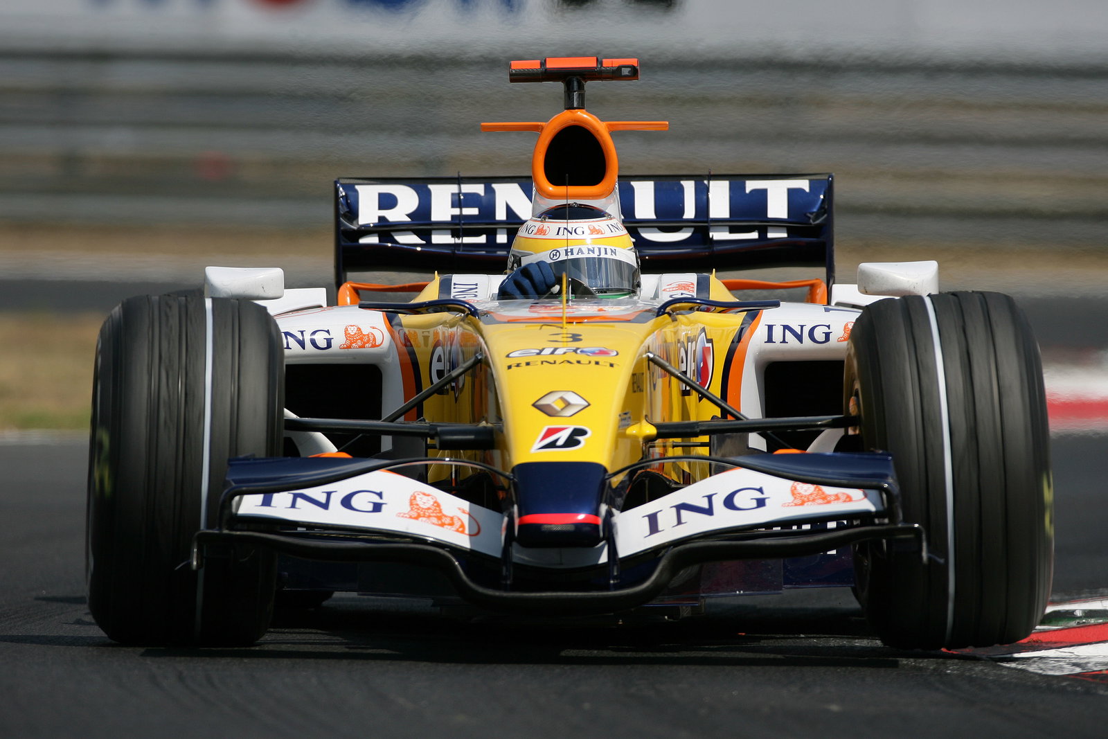 Giancarlo Fisichella (ITA) Renault RS27, Hungarian F1, Hungaroring, 3rd-5th, August, 2007