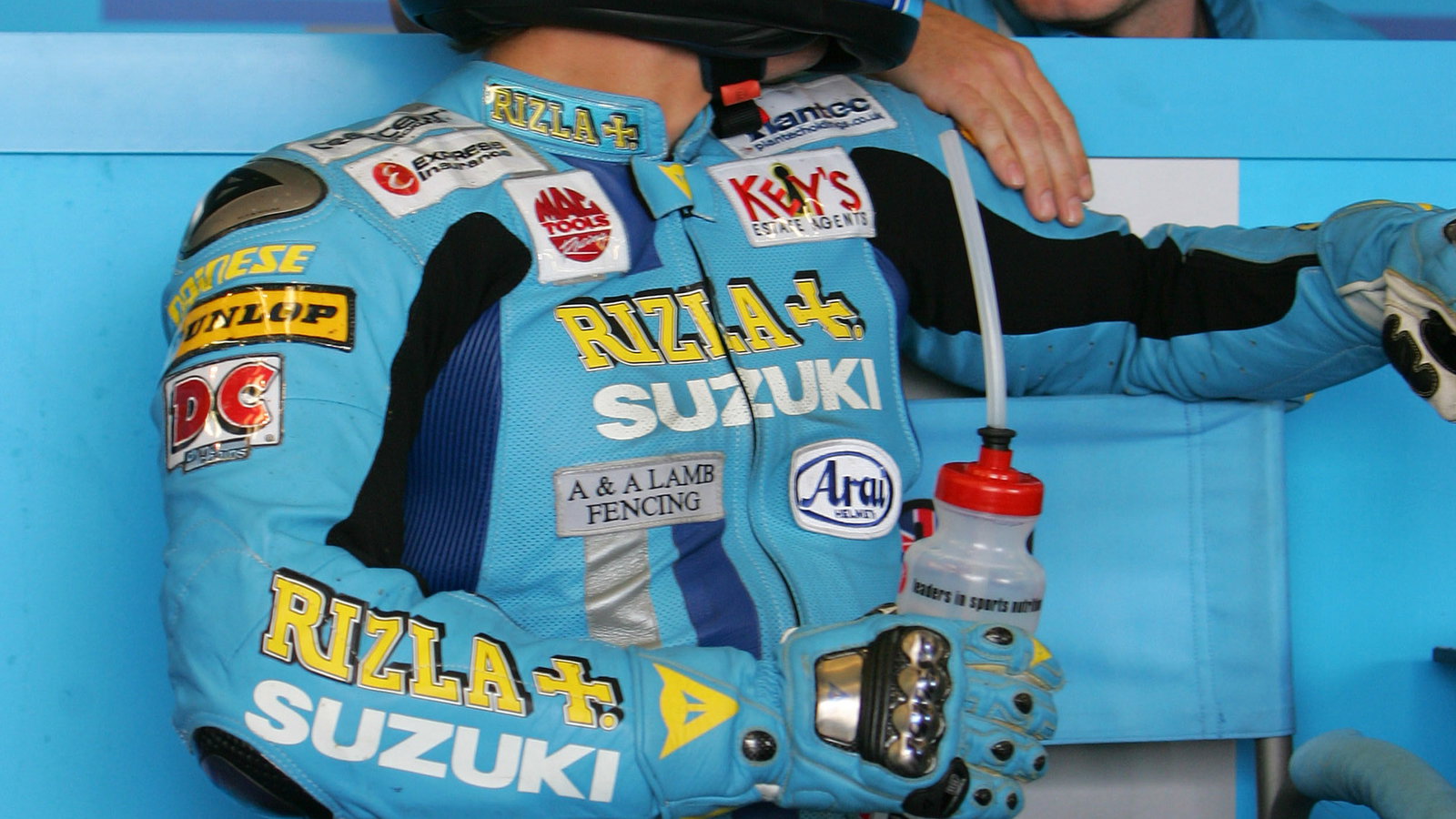 Cal Crutchlow (GBR), Rizla Suzuki, GSXR1000K7, 35, Superbike