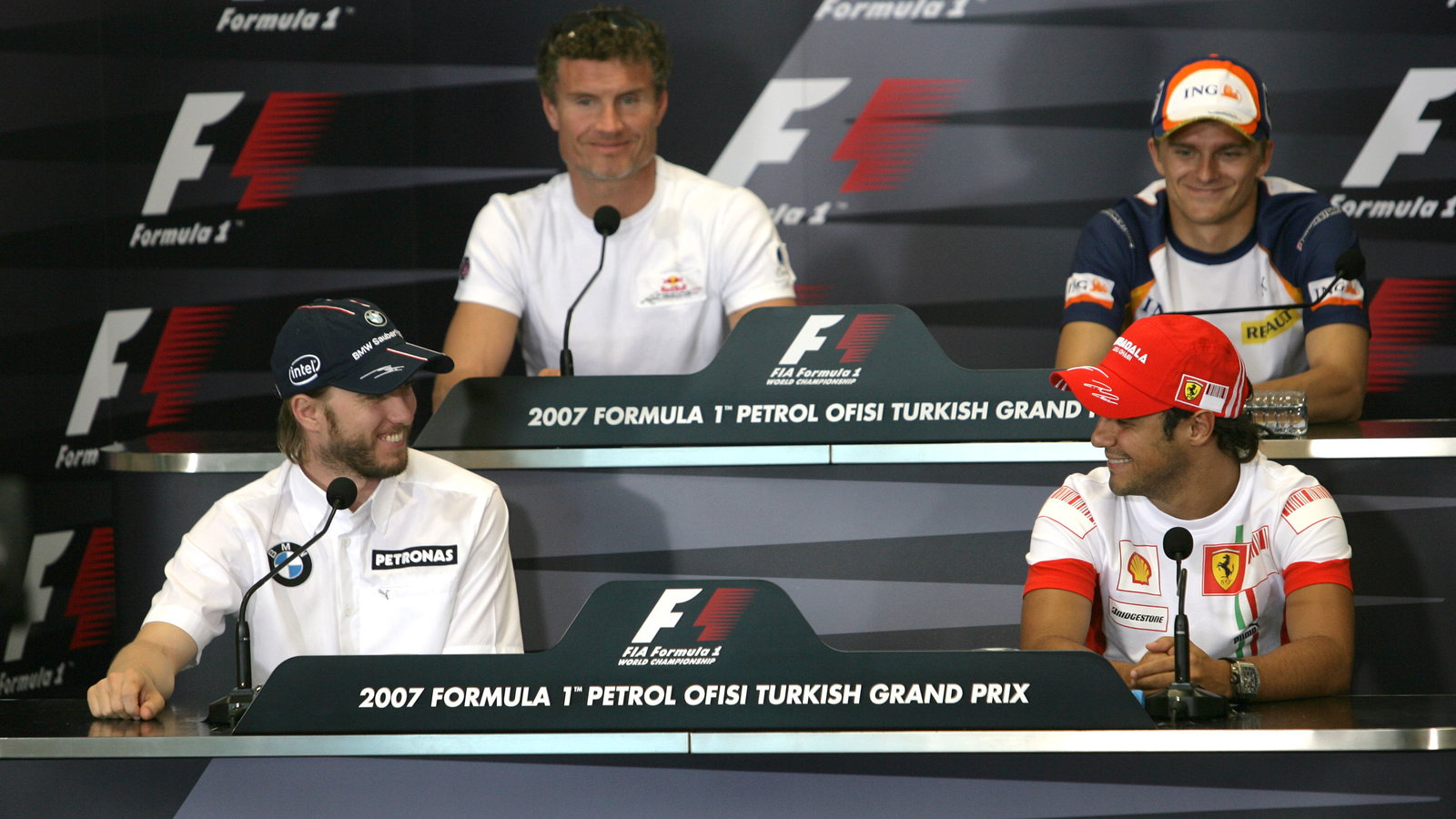 David Coulthard (GBR) Reb Bull RB3, Heikki Kovalainen (FIN) Renault RS27, Nick Heidfeld (GER) BMWSau