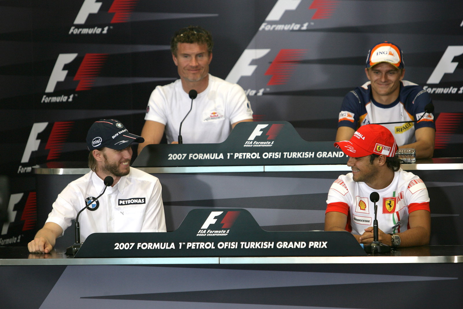 David Coulthard (GBR) Reb Bull RB3, Heikki Kovalainen (FIN) Renault RS27, Nick Heidfeld (GER) BMWSau