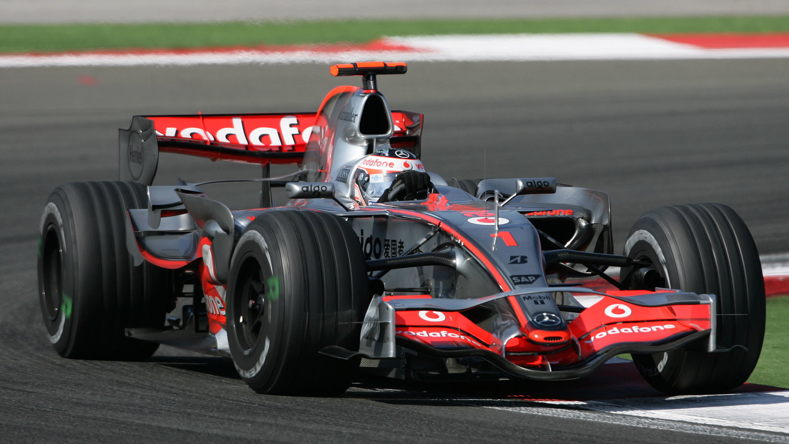 Fernando Alonso (ESP) McLaren MP4/22, Turkish F1, Istanbul Park, 24th-26th August, 2007