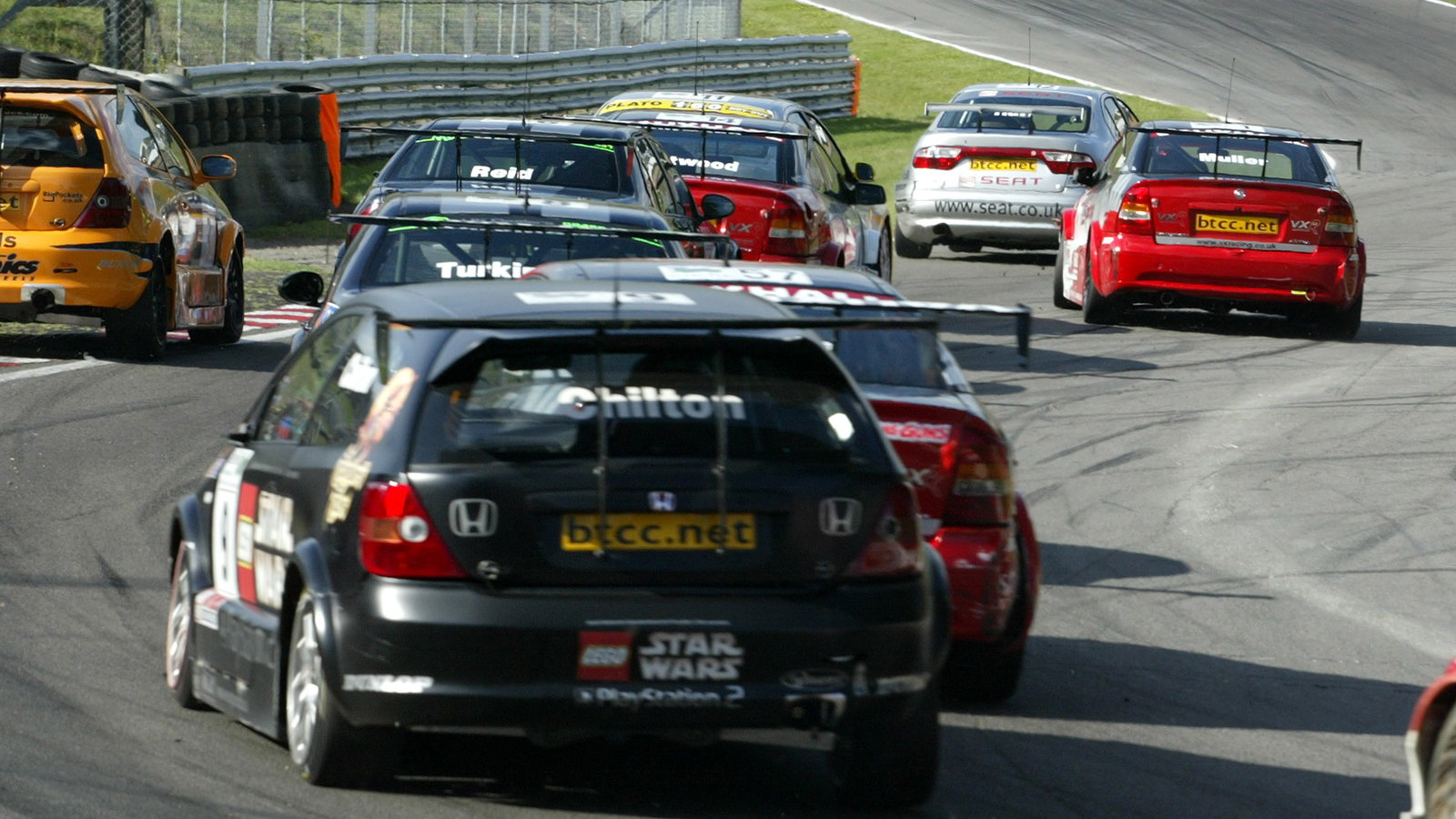 Last lap dash, Huff grabs the lead