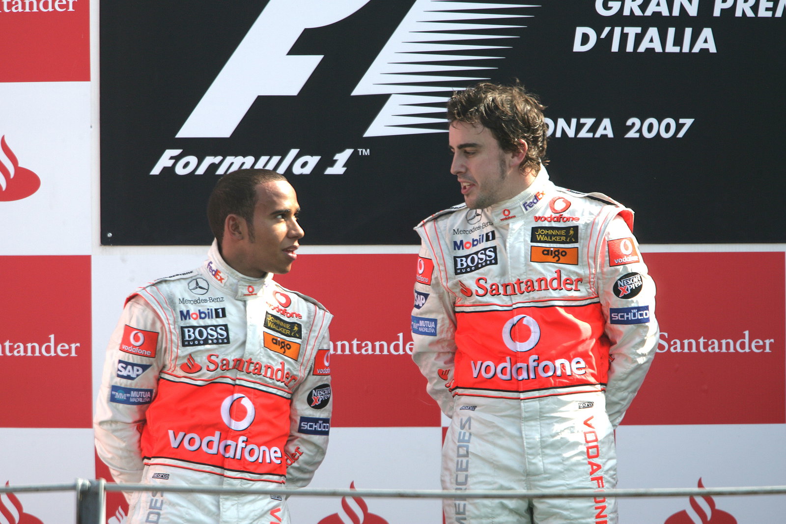 Lewis Hamilton (GBR) McLaren MP4/22, Fernando Alonso (ESP) McLaren MP4/22,Italian F1, Monza, 7-9th, 