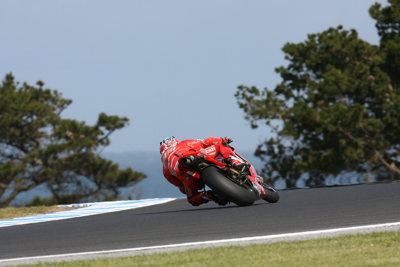 Casey Stoner (AUS), Ducati Marlboro Team, Ducati, 27, 2007 MotoGP World Championship,