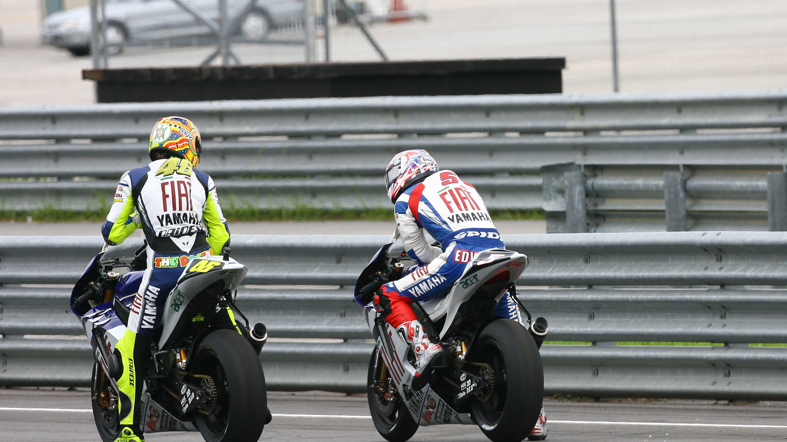 Rossi and Edwards, Malaysian MotoGP 2007
