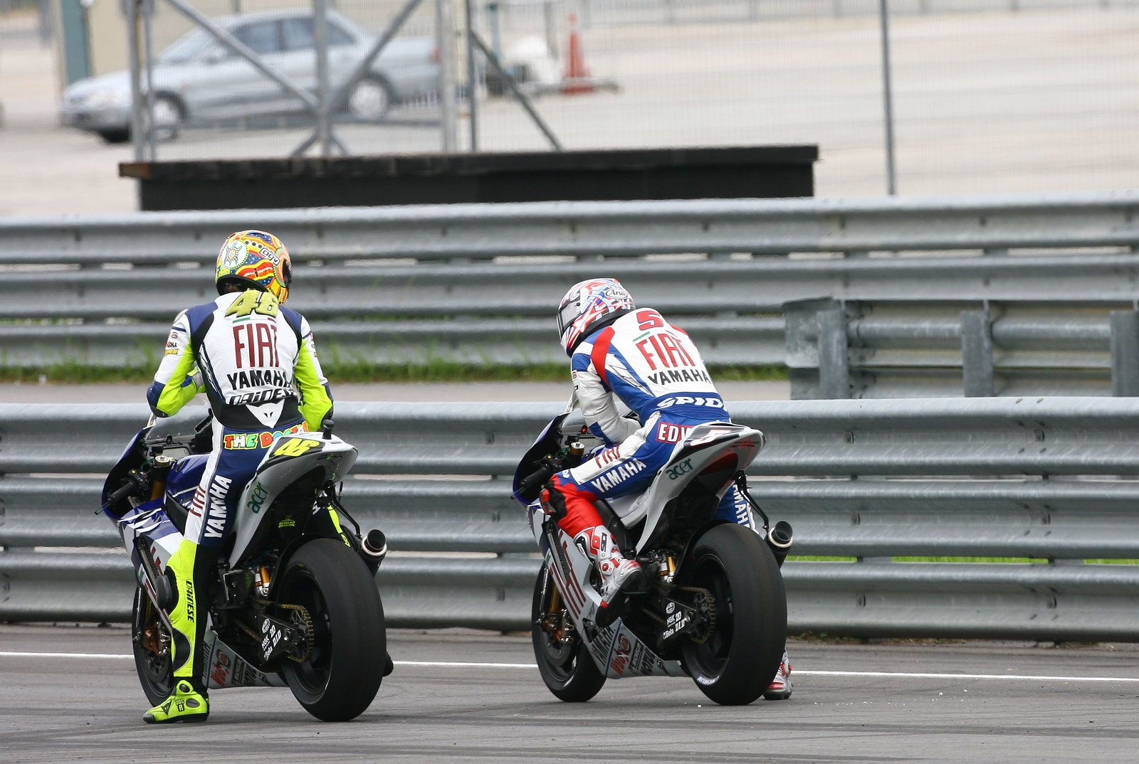 Rossi and Edwards, Malaysian MotoGP 2007

