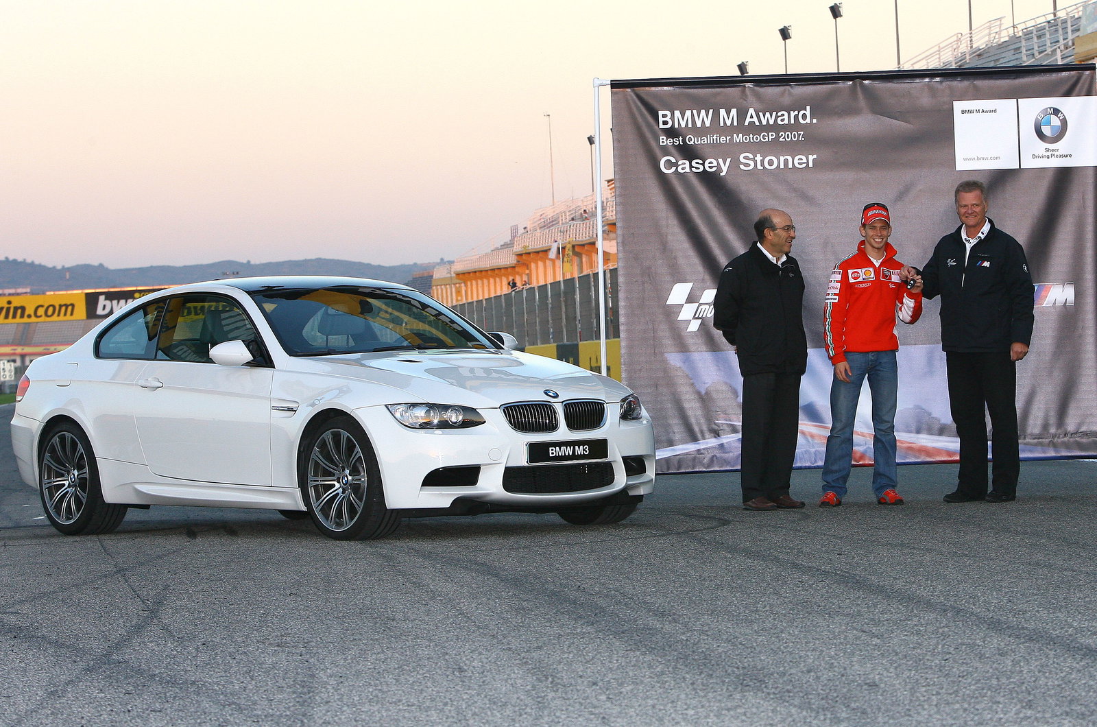 Stoner and BMW M3 Award Best qualifier, Valencia MotoGP 2007