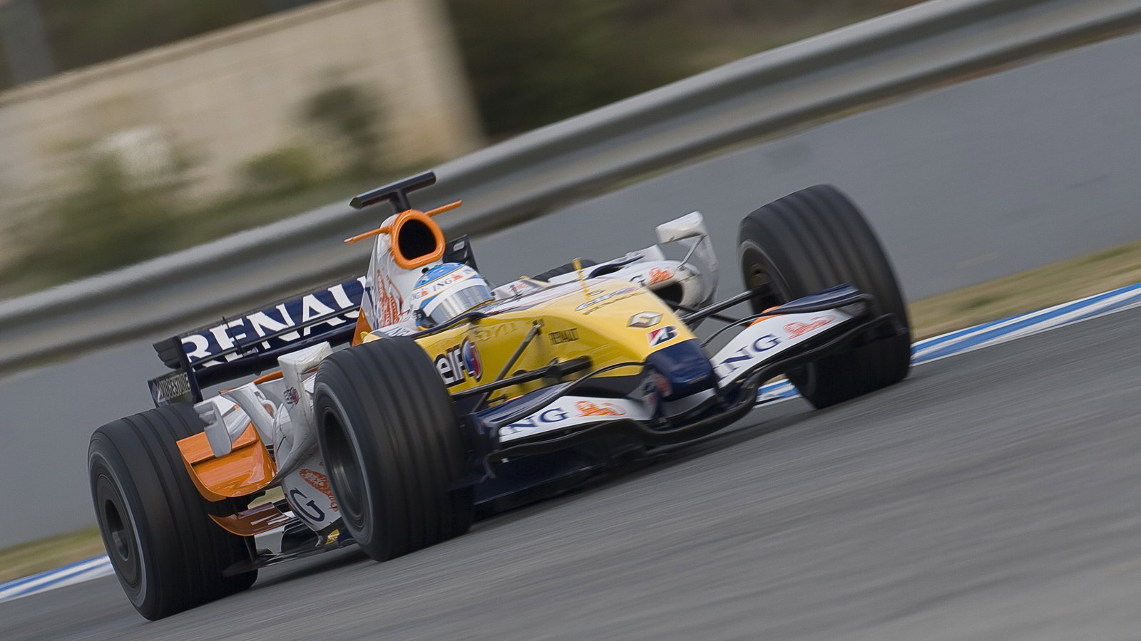 Fernando Alonso (ESP), Renault R27, F1 Testing, Jerez (ESP), January 16th 2008