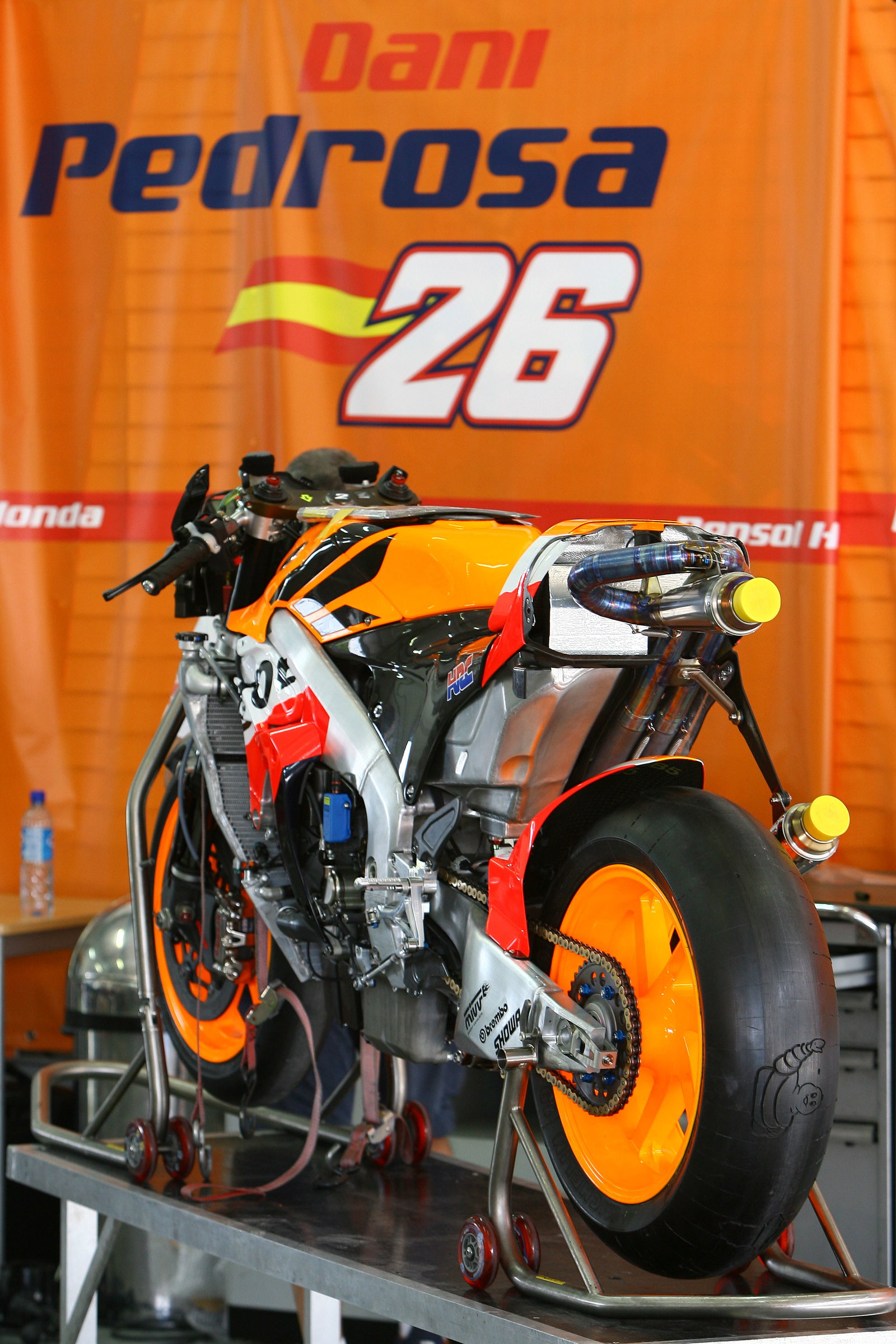 Pedrosa`s Honda RC212V ready to ship pack away, Sepang MotoGP Test January 2008