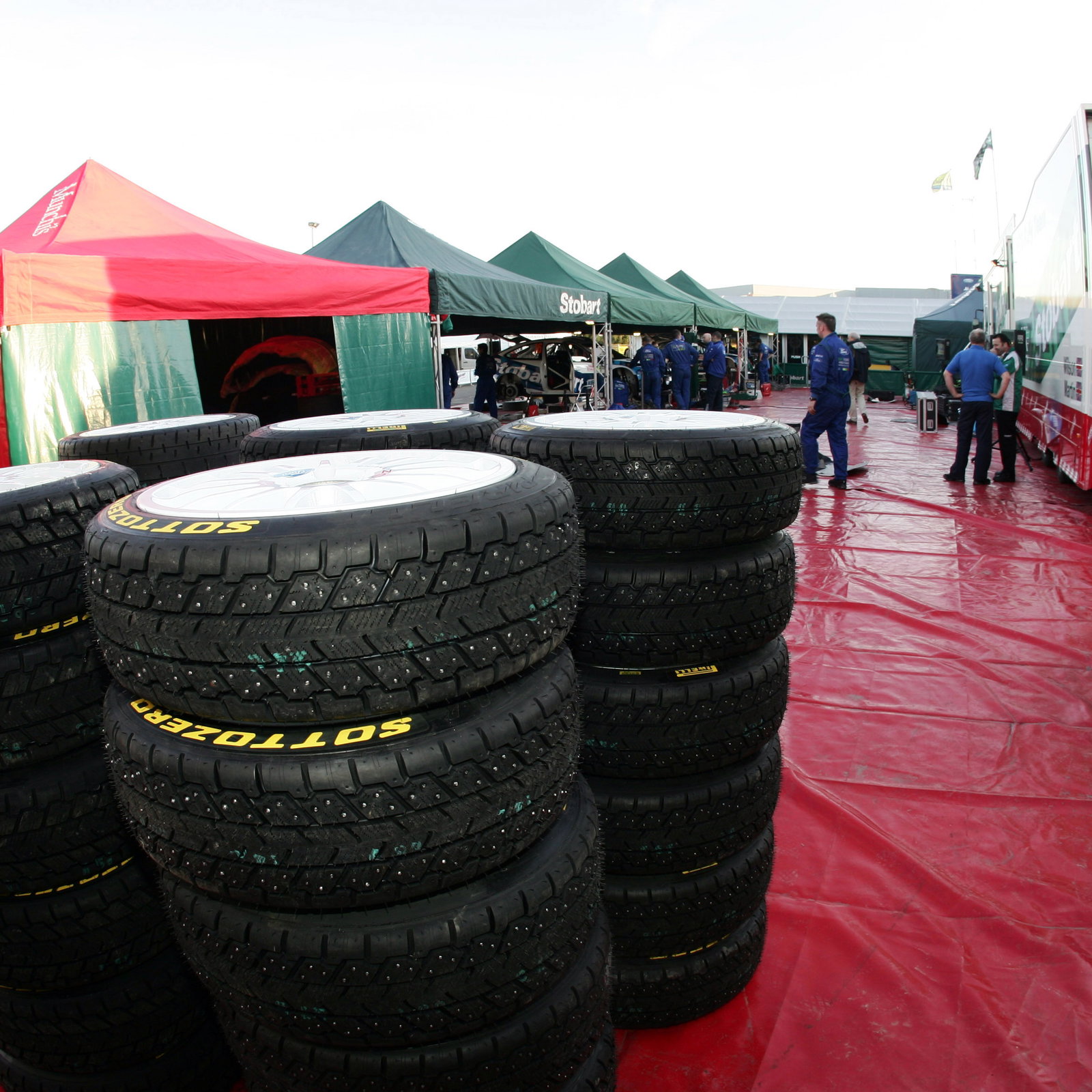 Pirelli Tyres at the Service Park. Rallye Monte Carlo, 24-27th January 2008.