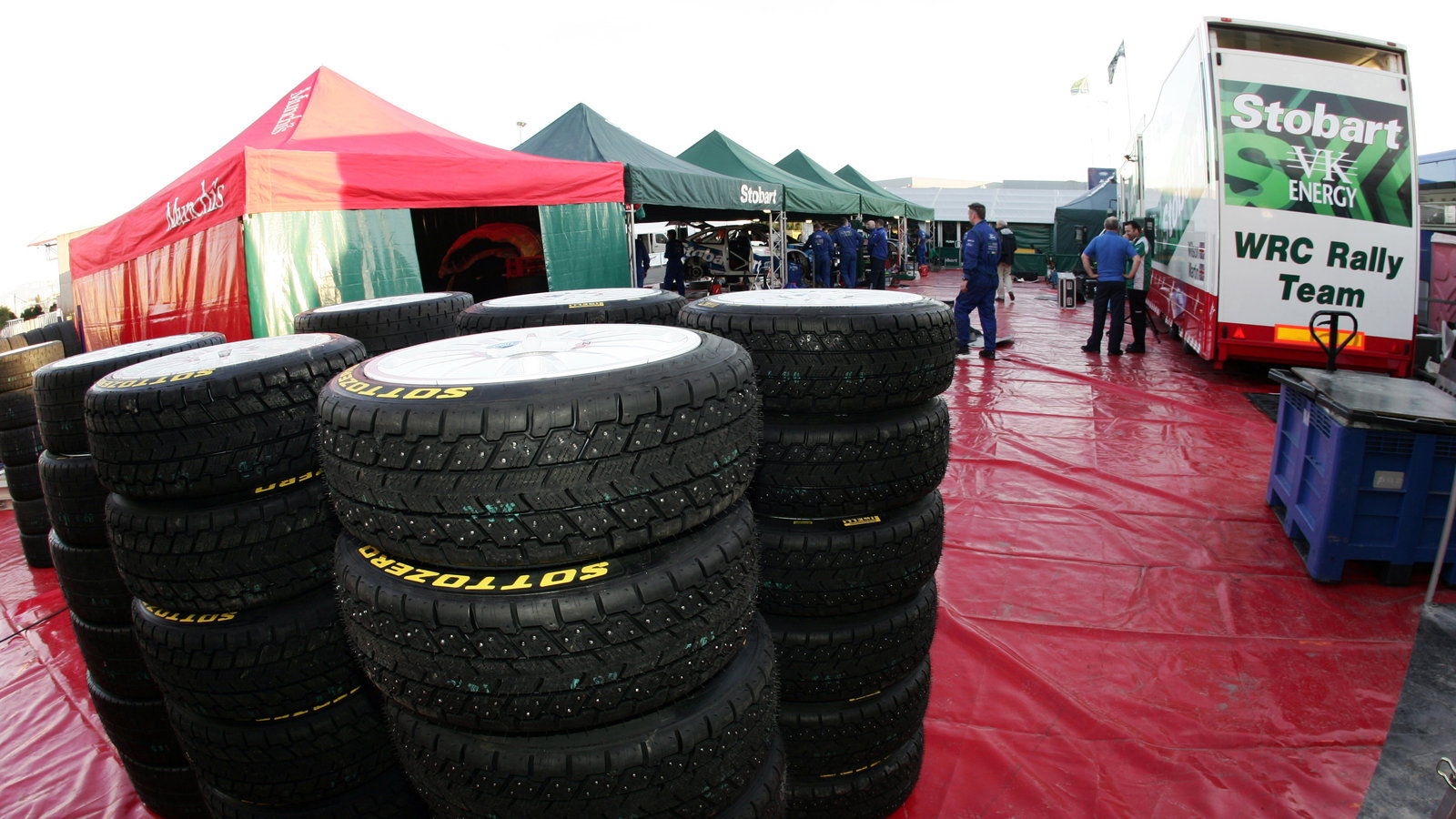 Pirelli Tyres at the Service Park. Rallye Monte Carlo, 24-27th January 2008.