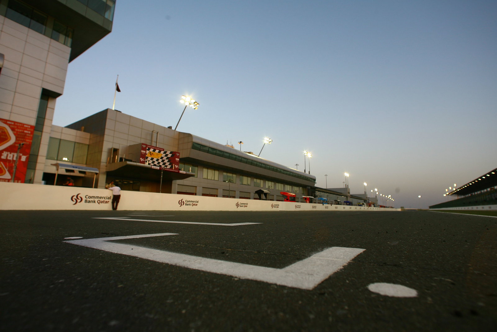 Start straight, Qatar MotoGP 2008
