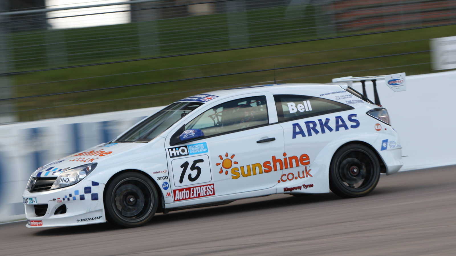 Martyn Bell (GBR) - Arkas Racing Vauxhall Astra Sports Hatch