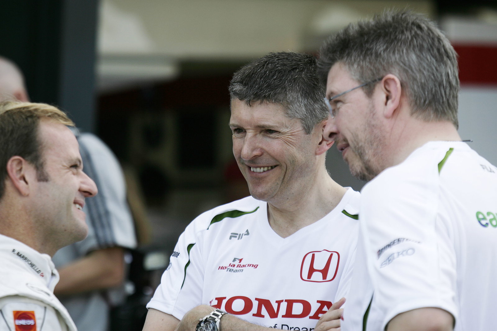 Rubens Barrichello (BRA) Honda RA108, Nick Fry (GBR) Sporting Director Honda, Ross Brawn (GBR) Team 