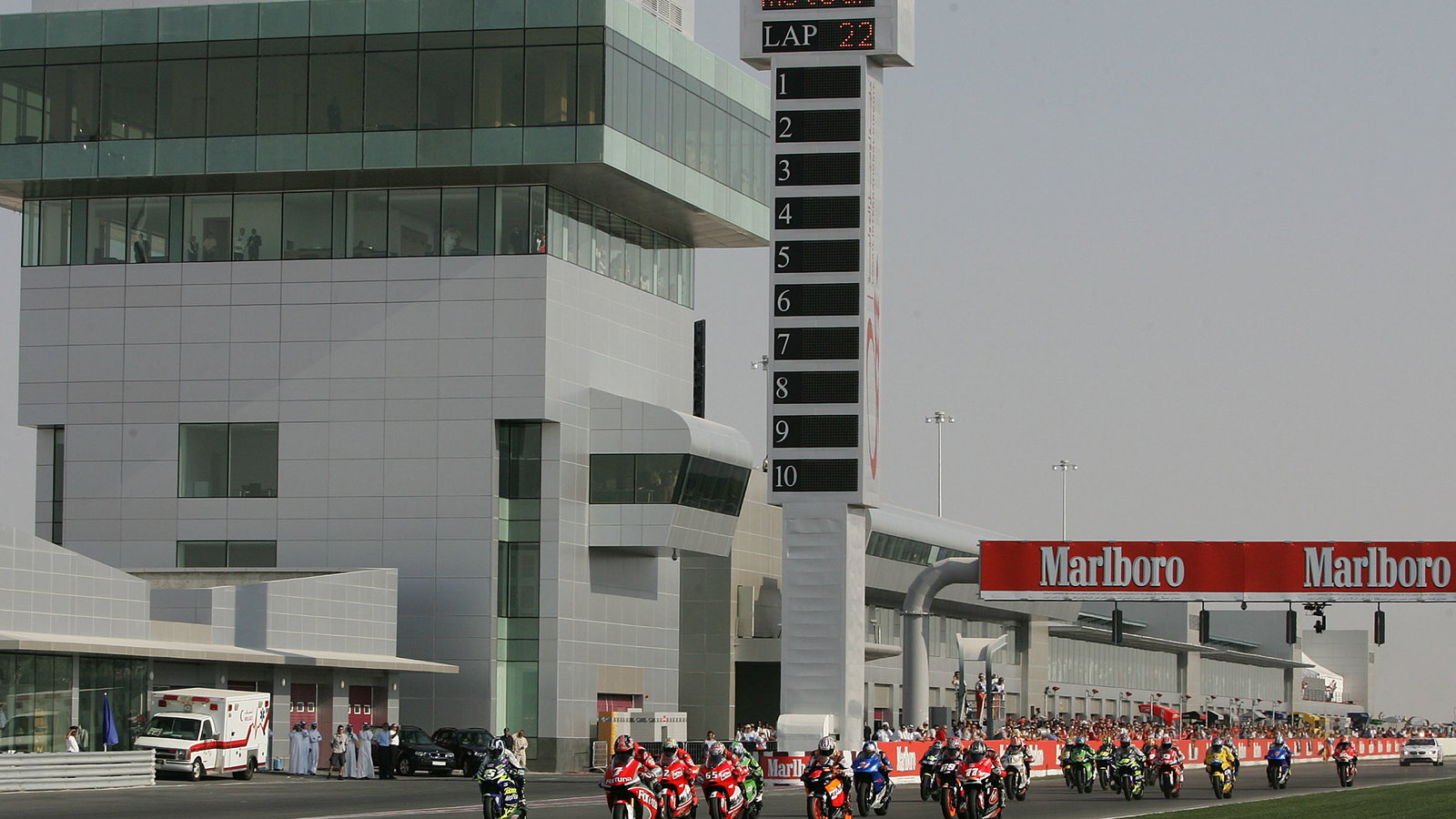 Start, Qatar MotoGP, 2004