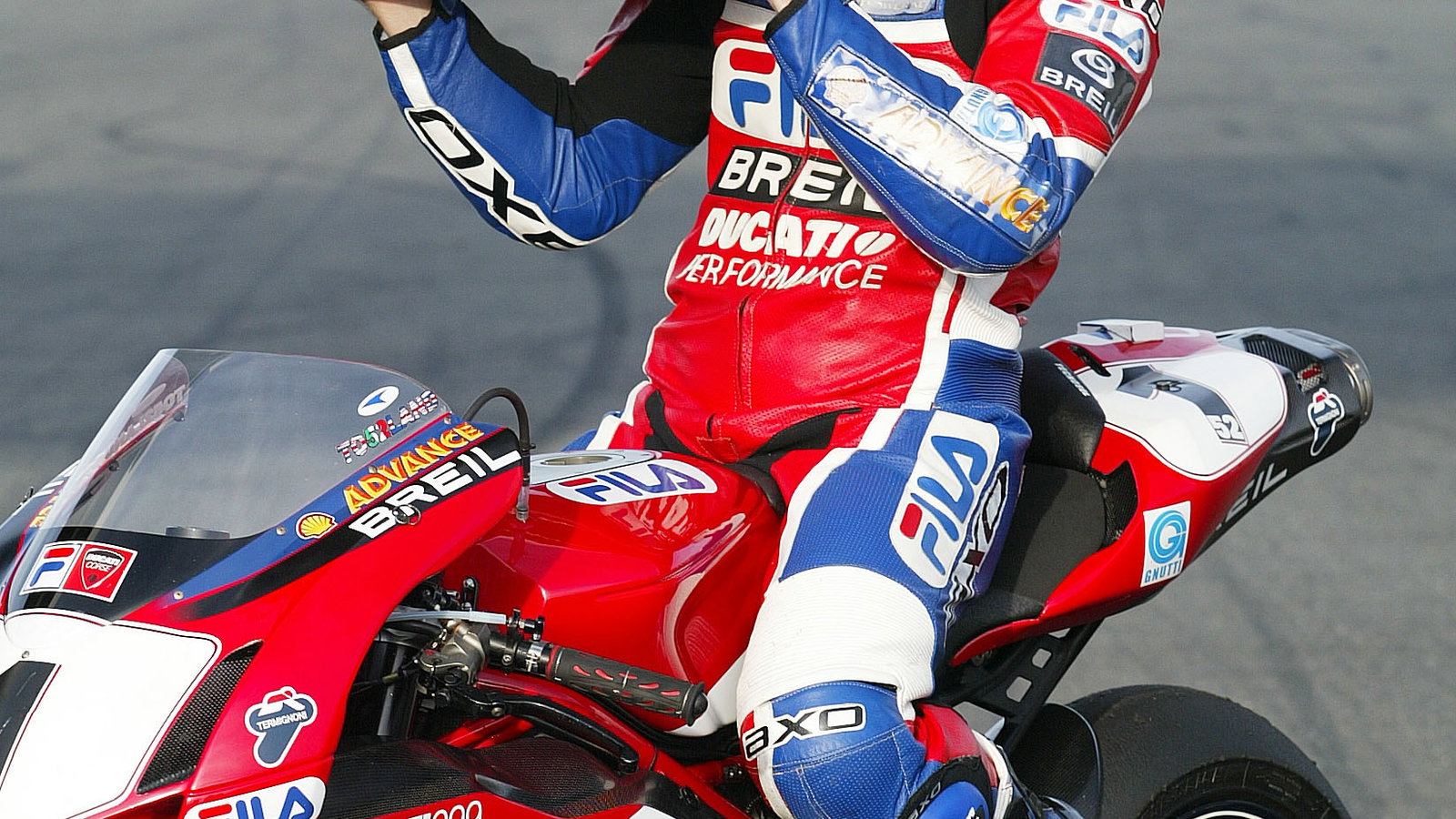 Toseland Is World Champion, Magny Cours WSBK,2004