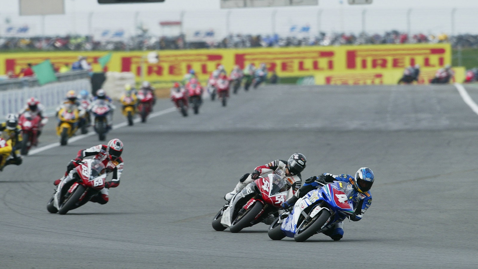 Alfonsi Leads, Magny Cours WSTK Race, 2004