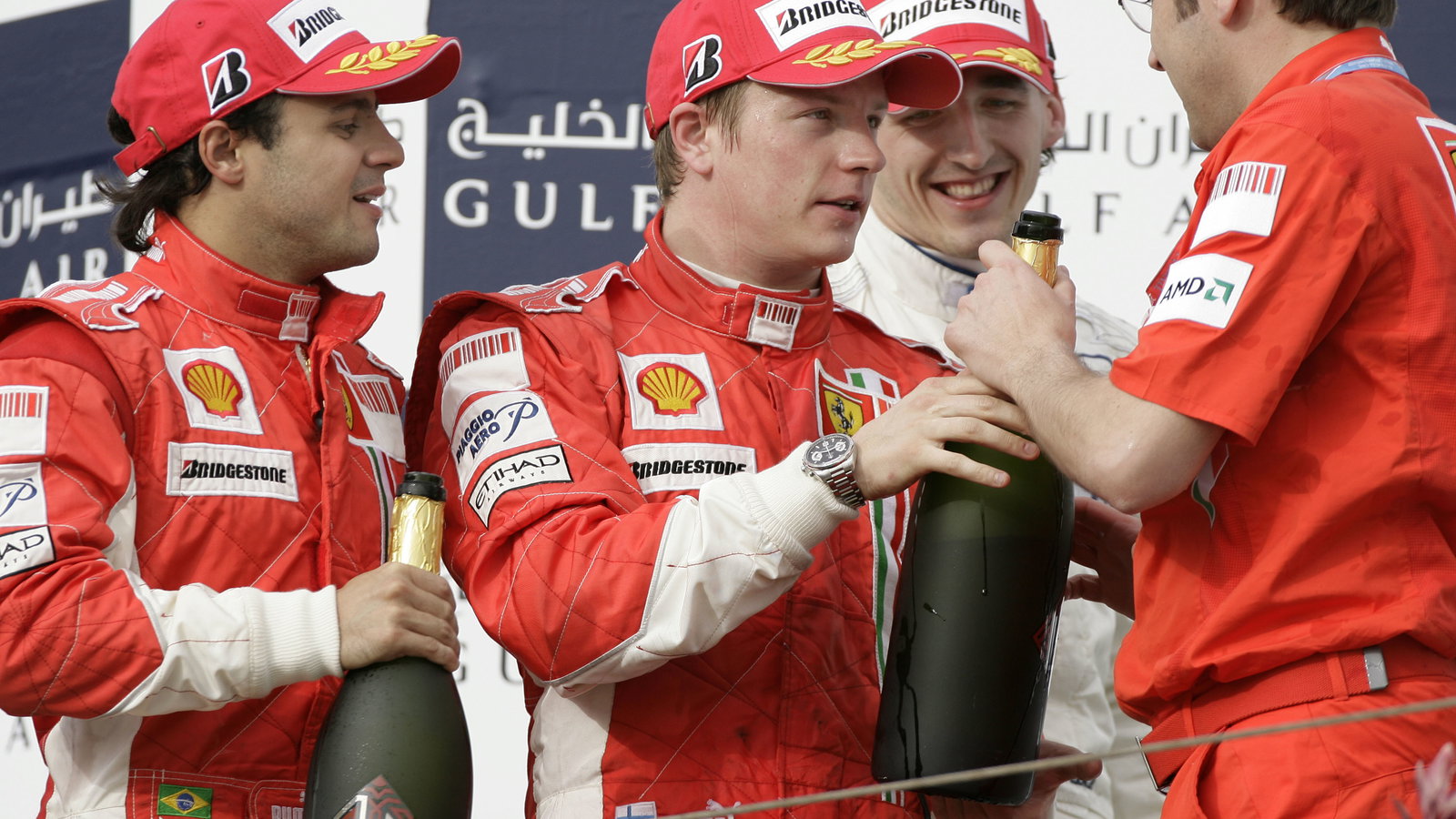 Felipe Massa (BRA) Ferrari F2008, Kimi Raikkonen (FIN) Ferrari F2008, Robert Kubica (POL) BMW Sauber