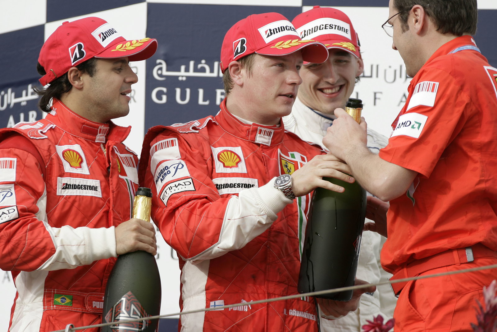 Felipe Massa (BRA) Ferrari F2008, Kimi Raikkonen (FIN) Ferrari F2008, Robert Kubica (POL) BMW Sauber