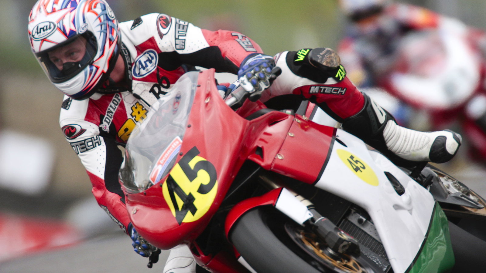 45, Chris Burns, STP MV Augusta, Druids bend, saturday qualifying.