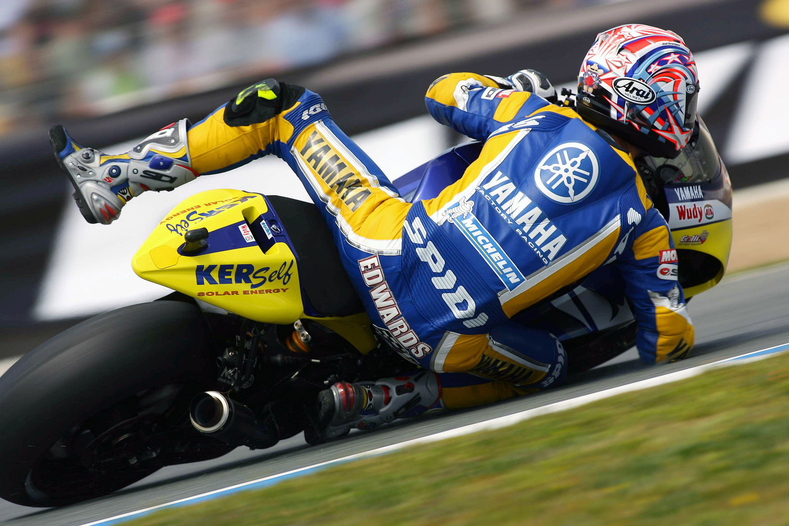 Edwards near crash - he saved it!, Spanish MotoGP 2008