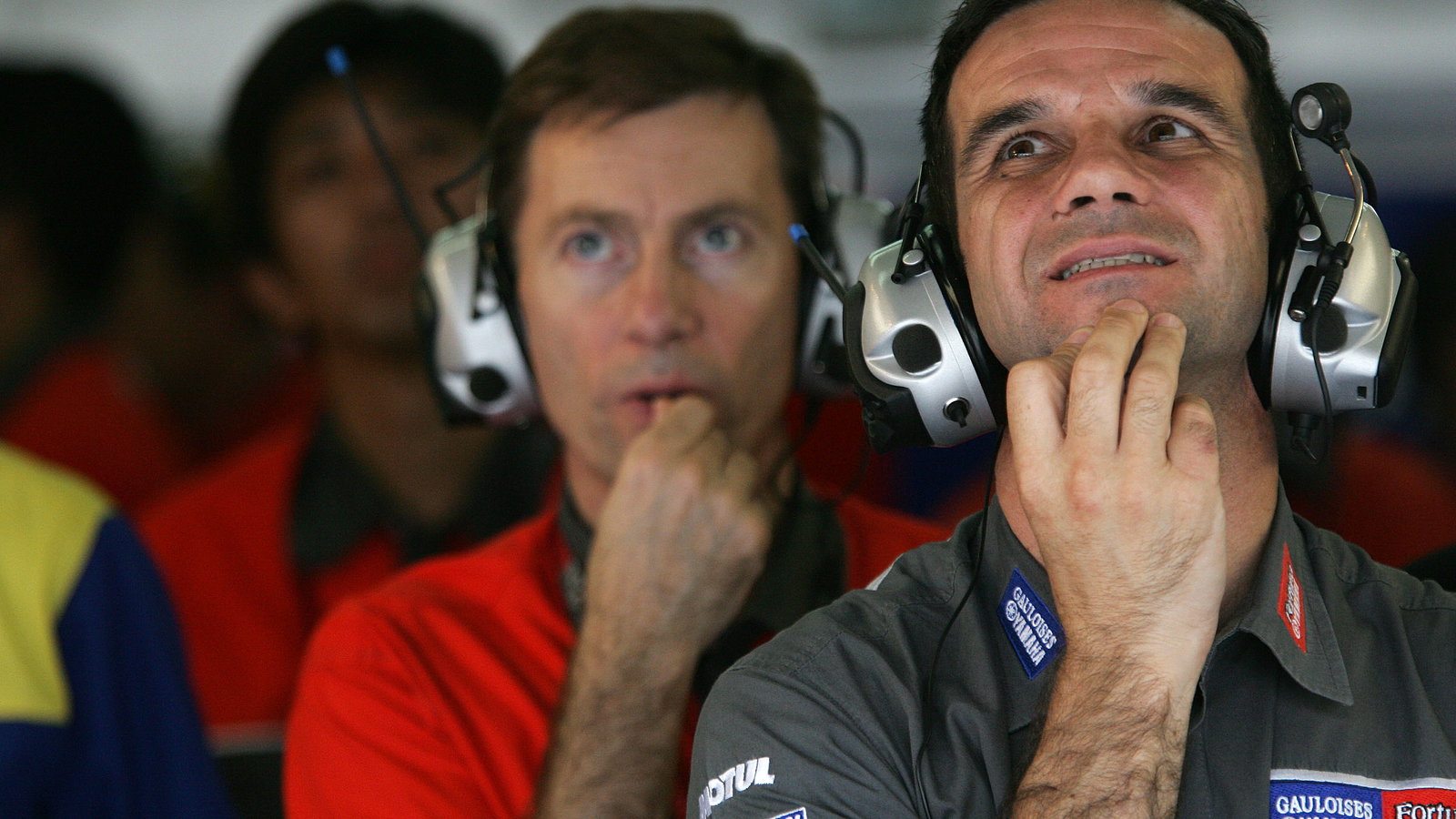 Yamaha`s Lin Jarvis and Davide Brivio, Malaysian MotoGP, 2004