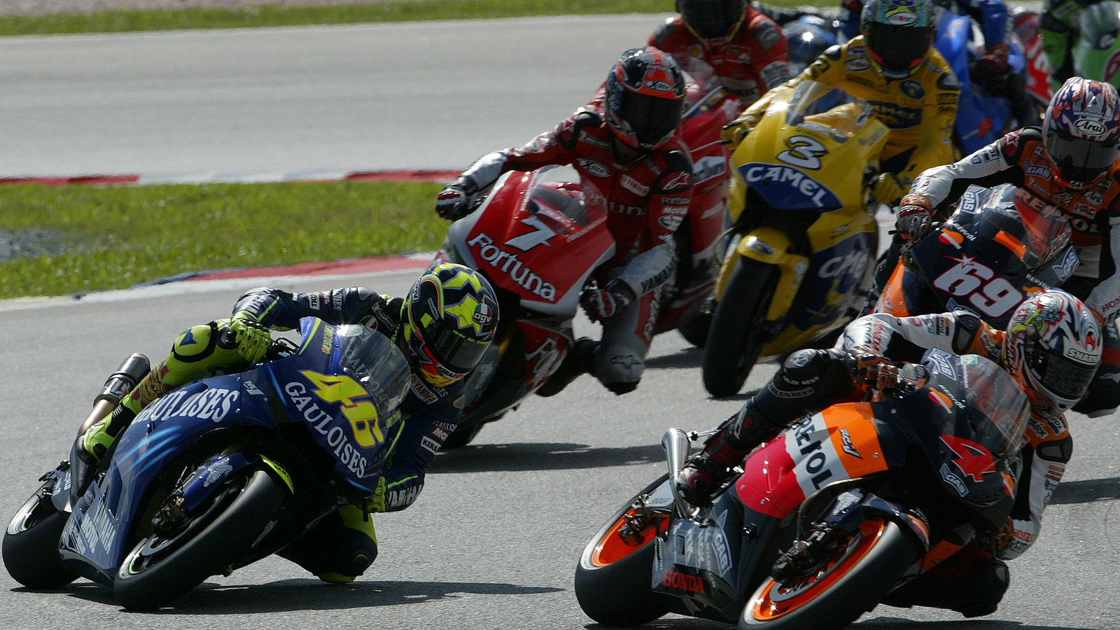 Barros leads on lap one, Malaysian MotoGP Race 2004