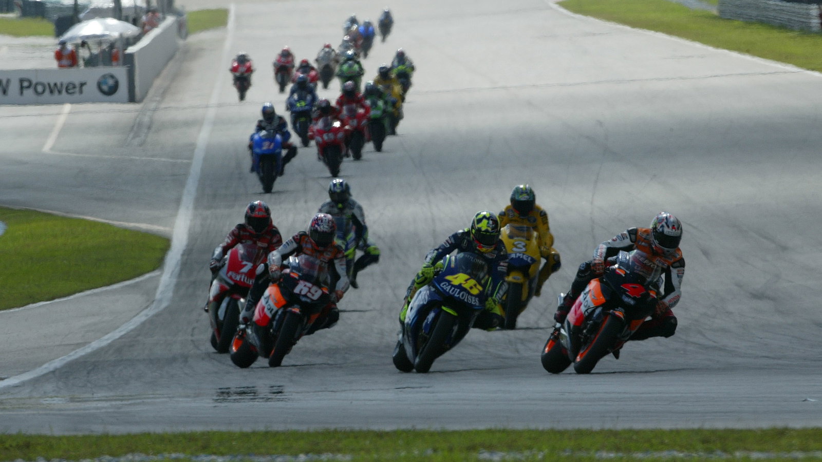 Barros leads lap 1 from Rossi, Malaysian MotoGP Race 2004